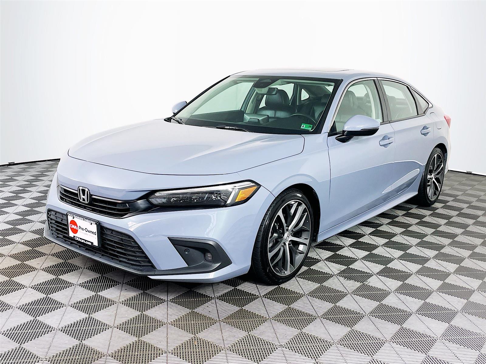 2024 Honda Civic Touring photo 3