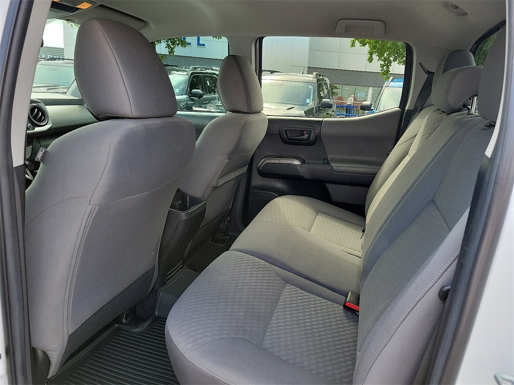 2023 Toyota Tacoma SR5 photo 9