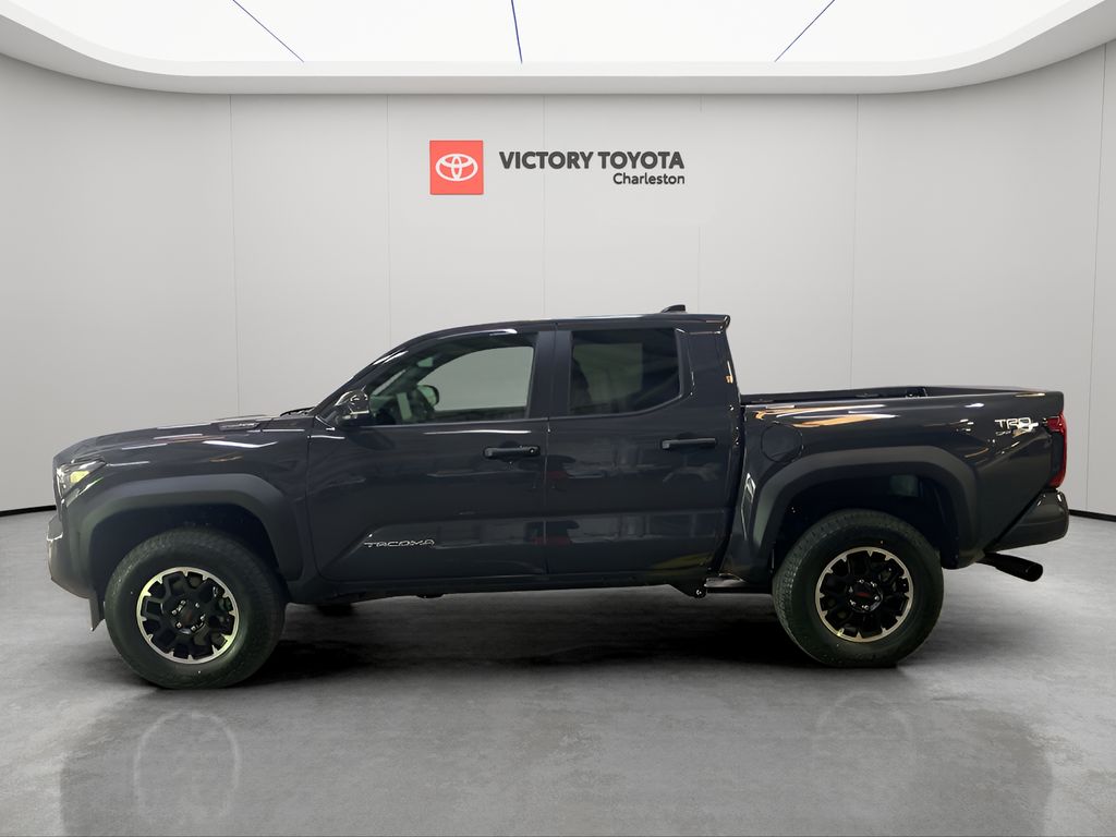 2025 Toyota Tacoma TRD Off-Road photo 2