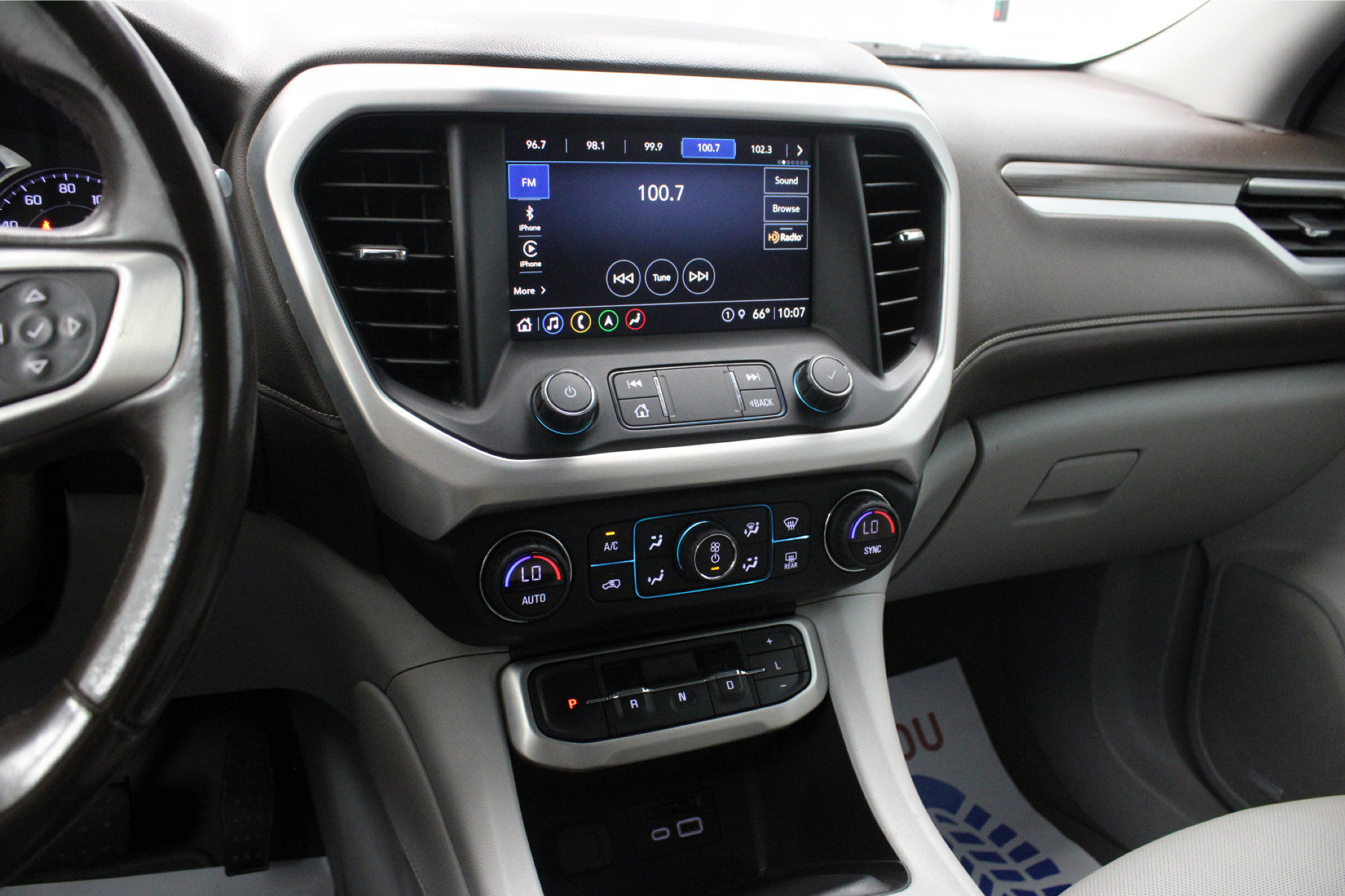 2021 Gmc Acadia SLT photo 4