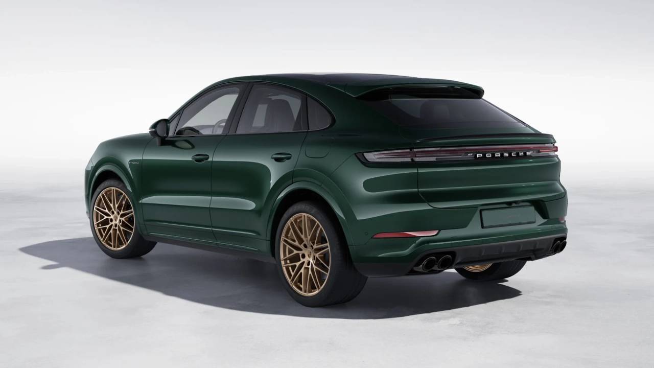 2026 Porsche Cayenne E-Hybrid Coupe S photo 3