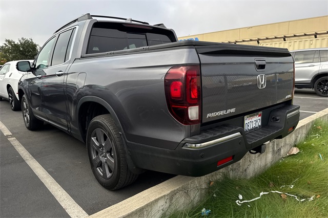 2020 Honda Ridgeline RTL-E photo 3