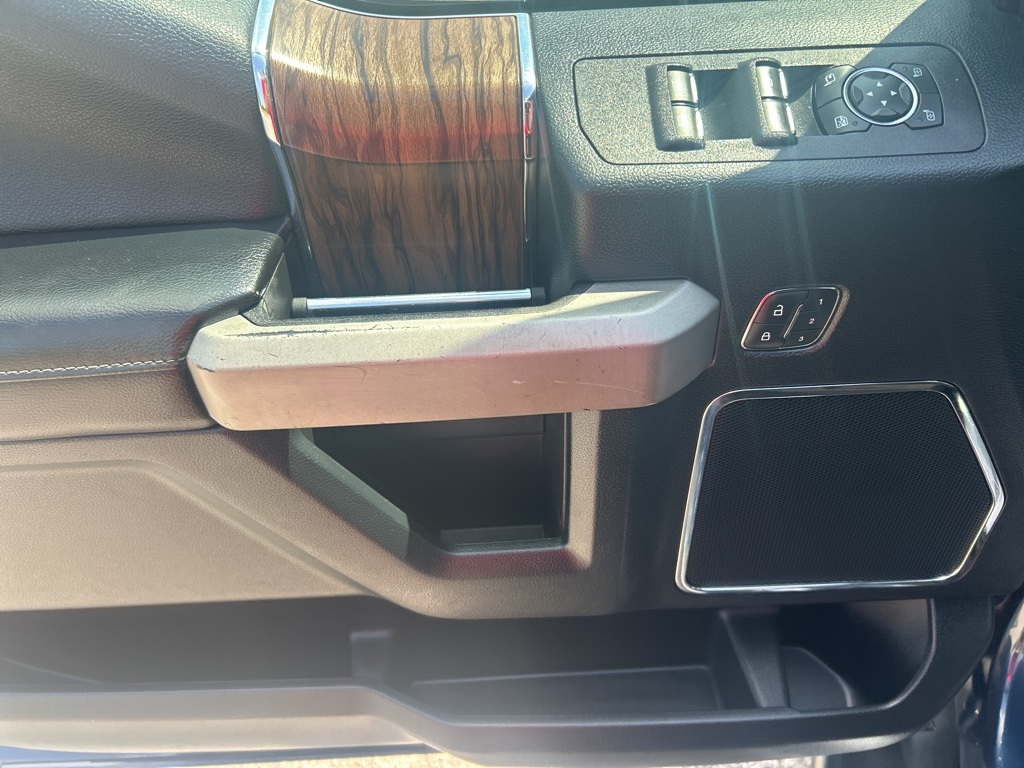 2020 Ford F-150 Lariat photo 11