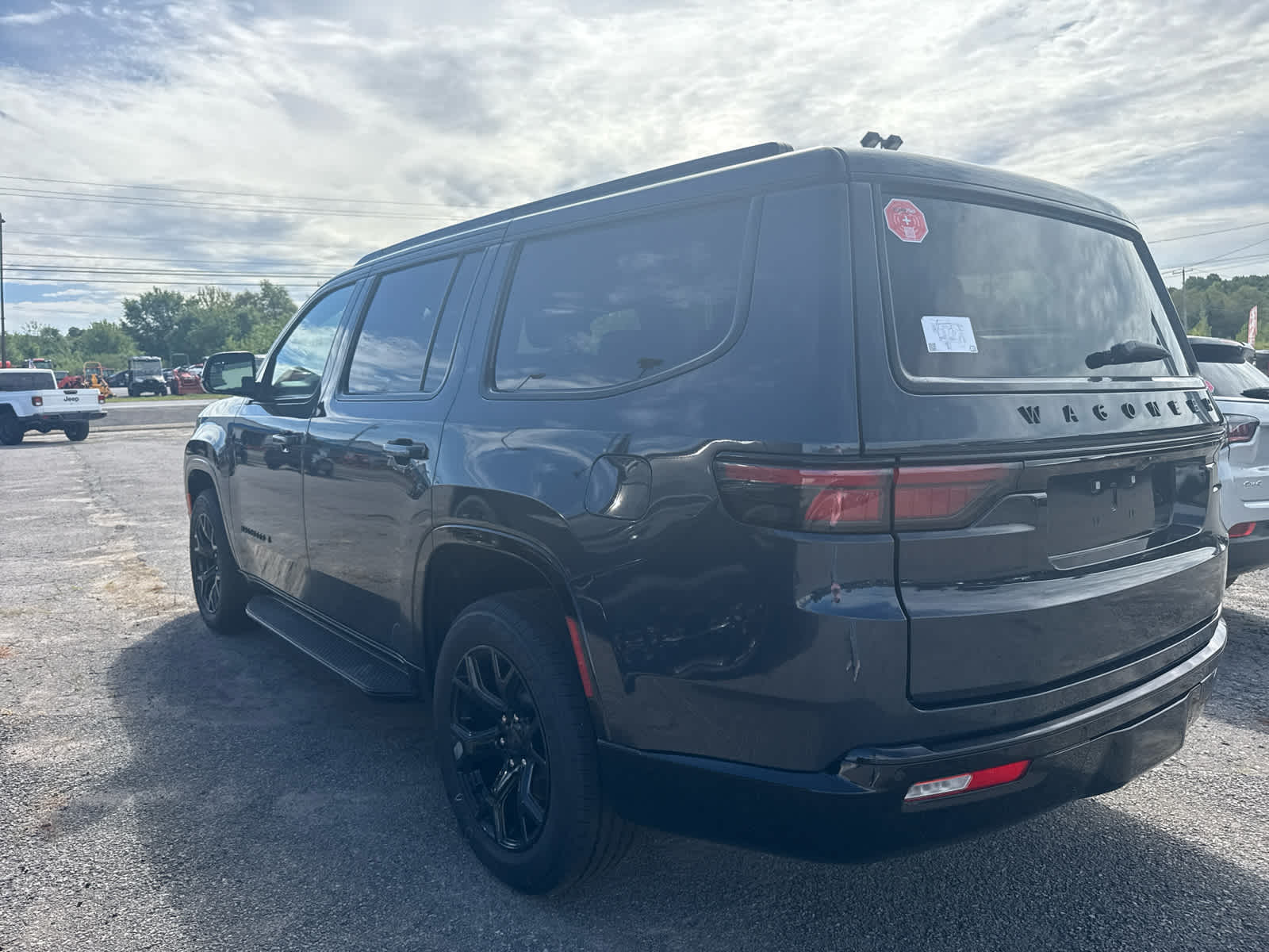 2025 Jeep Wagoneer Series II Carbide photo 4
