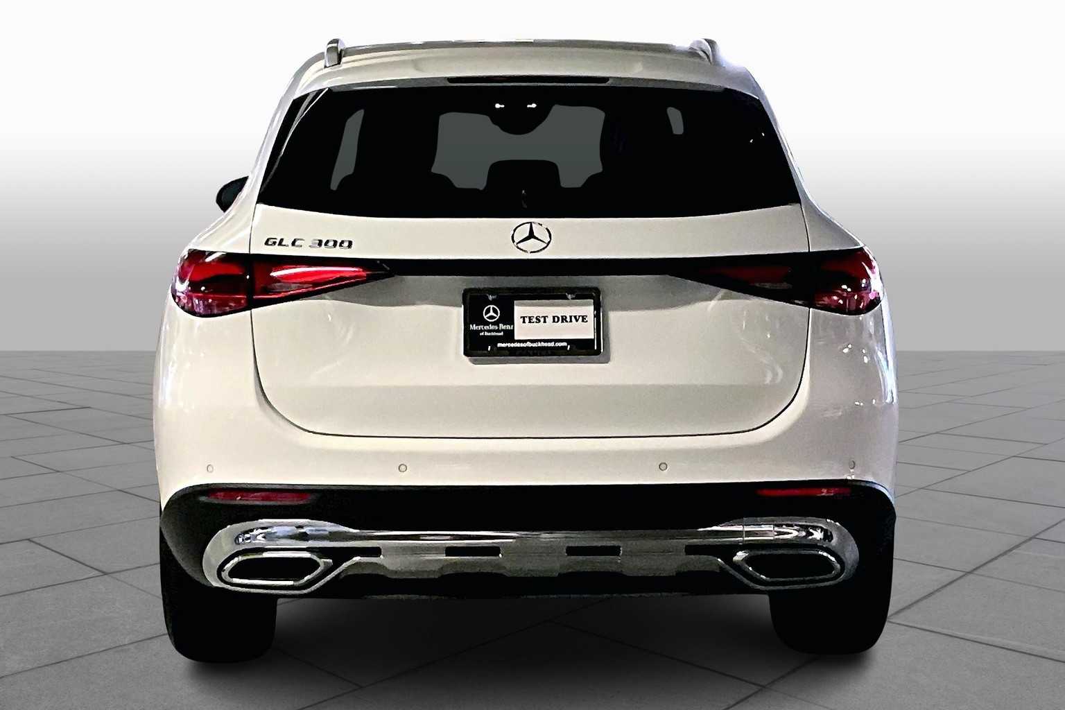 2023 Mercedes Benz GLC 300 photo 4