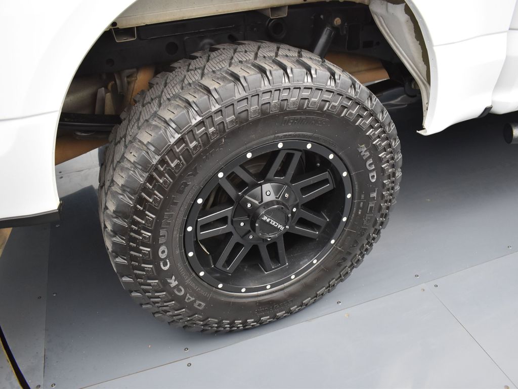 2015 Ford F-150 XLT photo 20