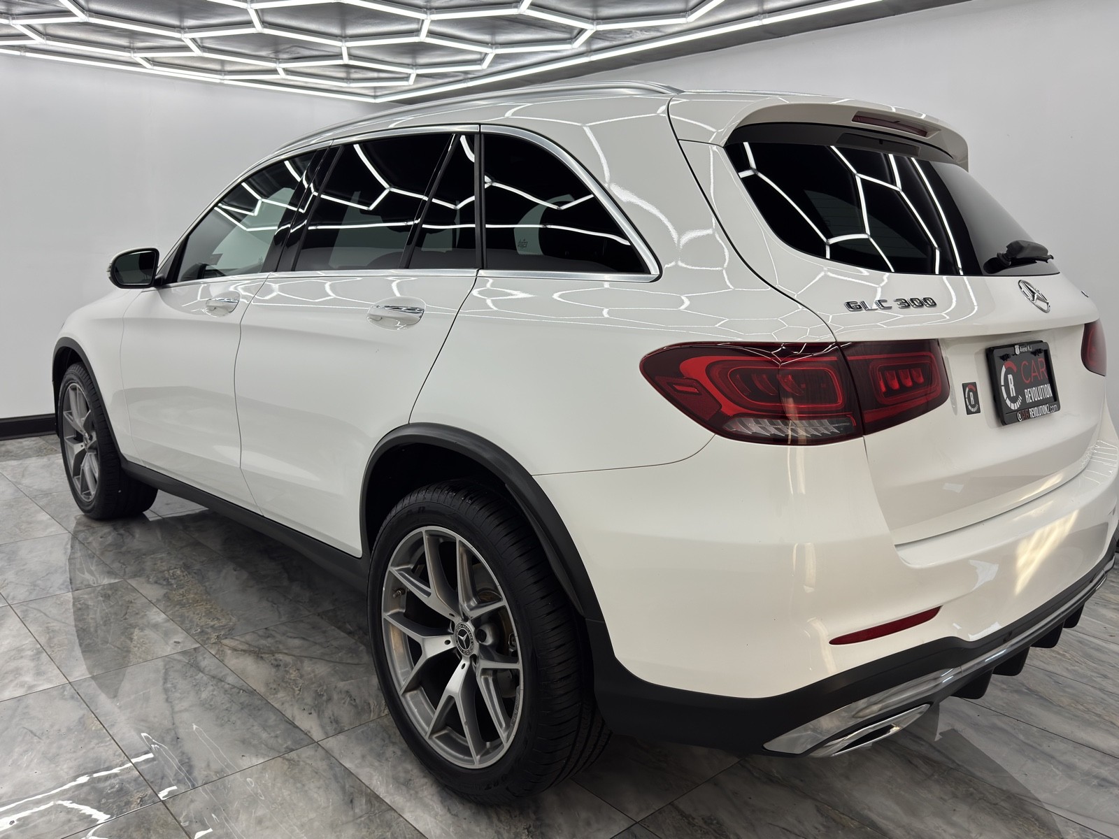 2020 Mercedes Benz GLC 300 4MATIC photo 2