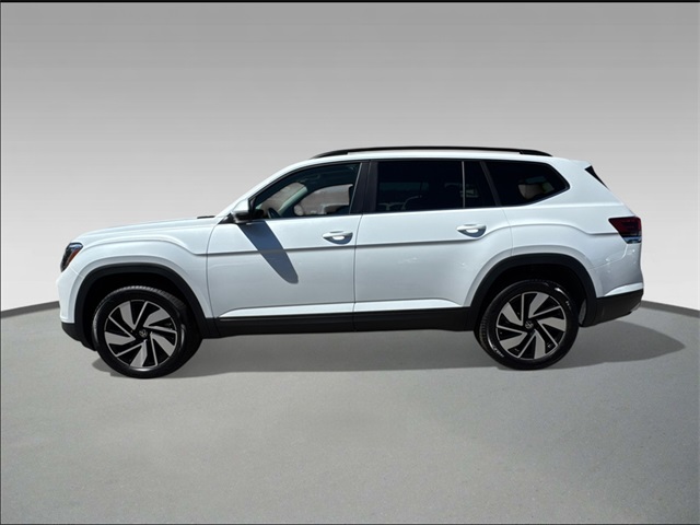 2026 Volkswagen Atlas SE Technology photo 2