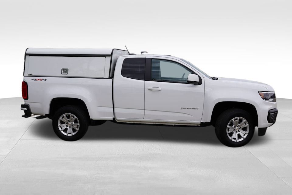 2022 Chevrolet Colorado LT photo 3