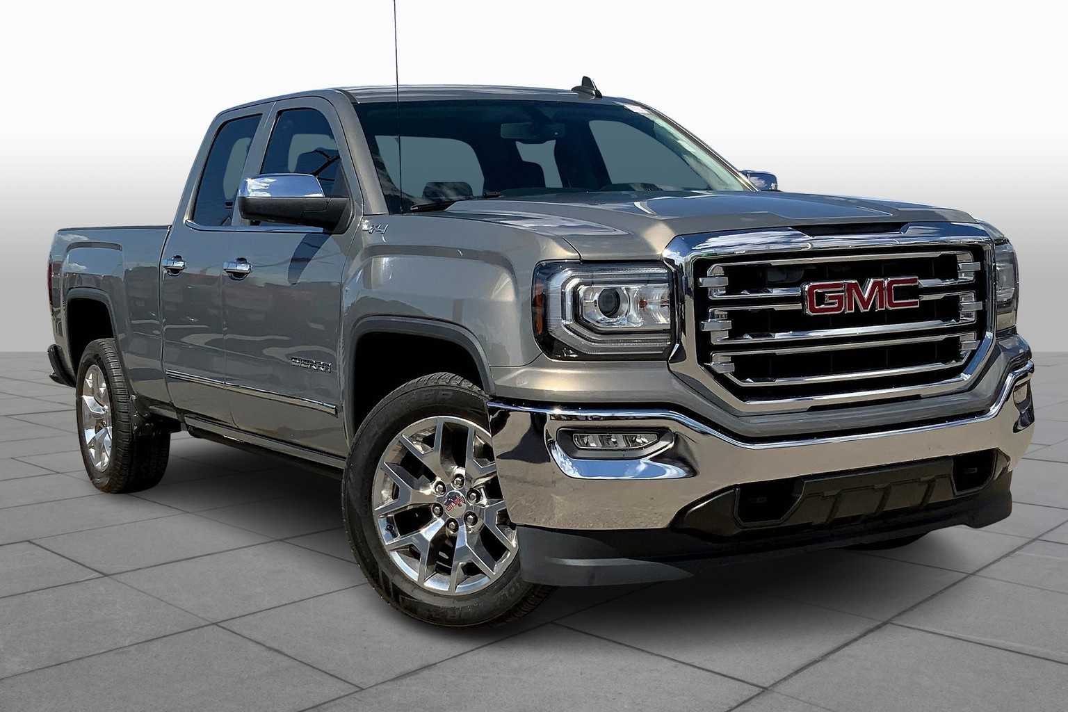 2017 Gmc Sierra 1500 SLT photo 2