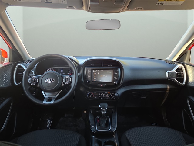 2020 Kia Soul LX photo 2
