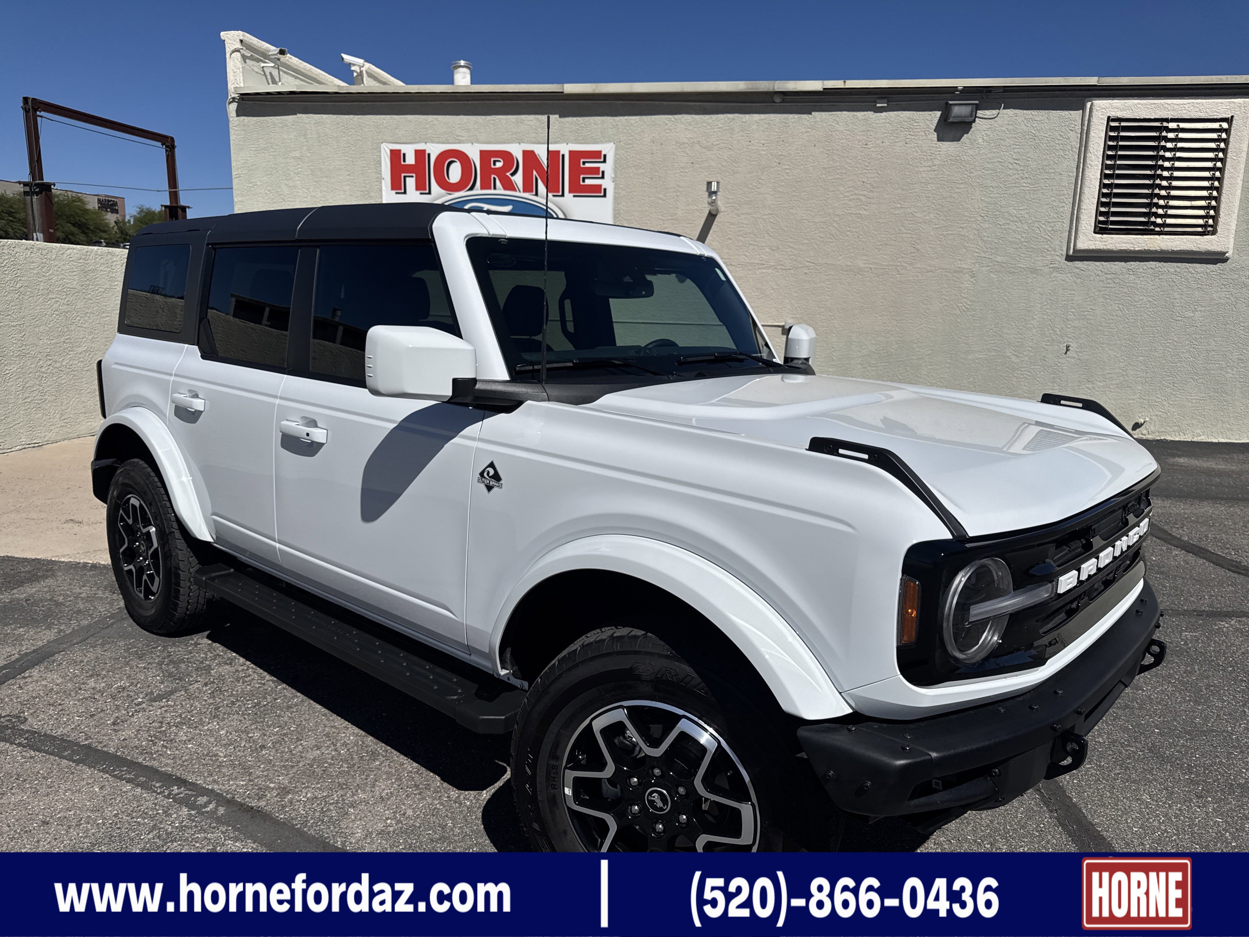 2024 Ford Bronco 4-Door Outer Banks's photo