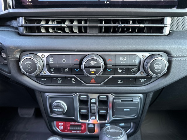 2025 Jeep Gladiator Mojave photo 21