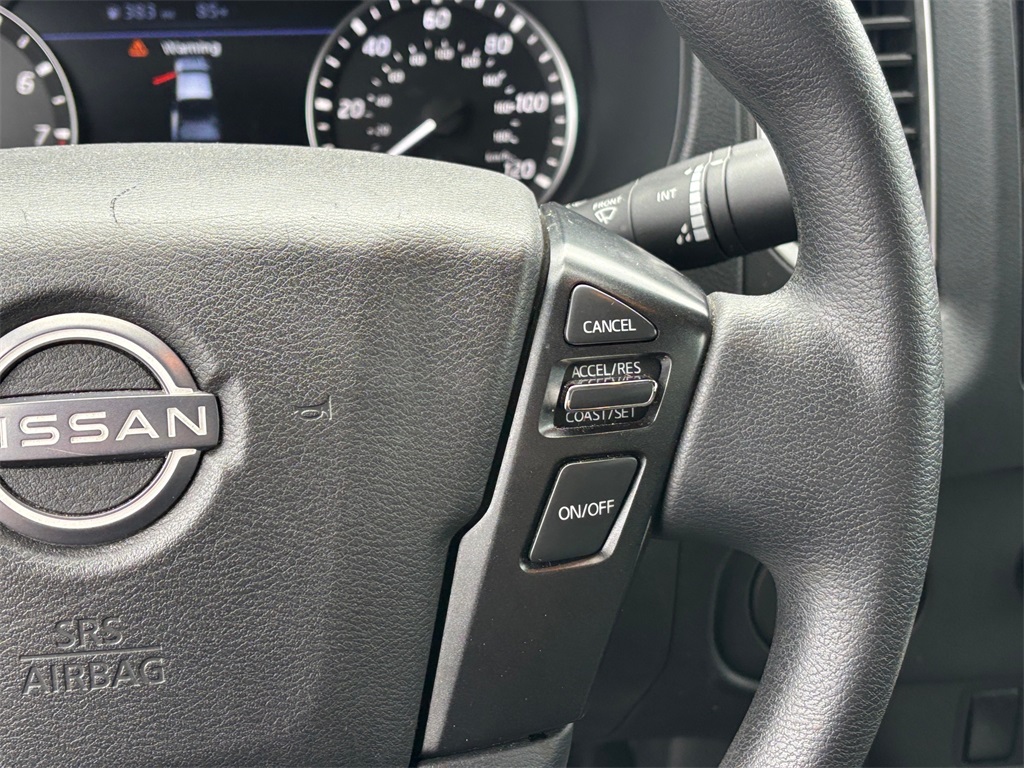 2023 Nissan Frontier SV photo 9