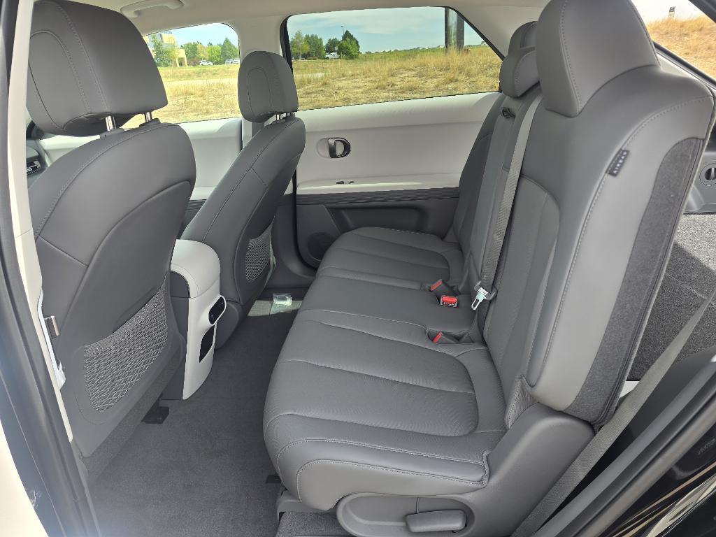 2025 Hyundai Ioniq 5 SEL photo 11