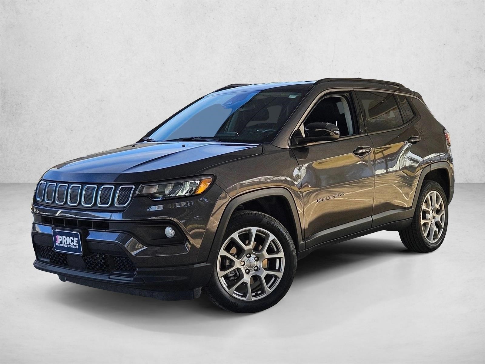 2022 Jeep Compass Latitude Lux