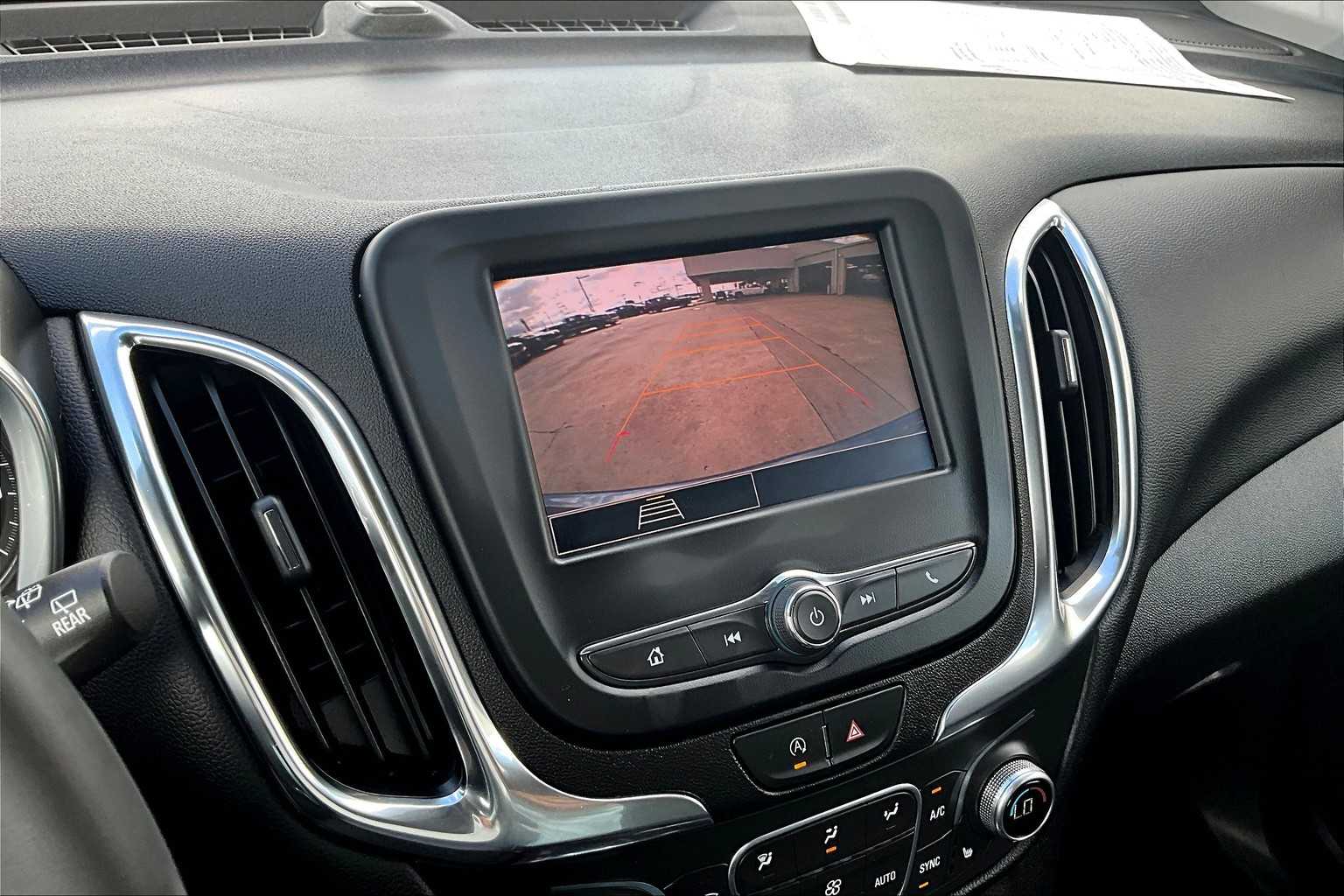 2024 Chevrolet Equinox LT photo 24
