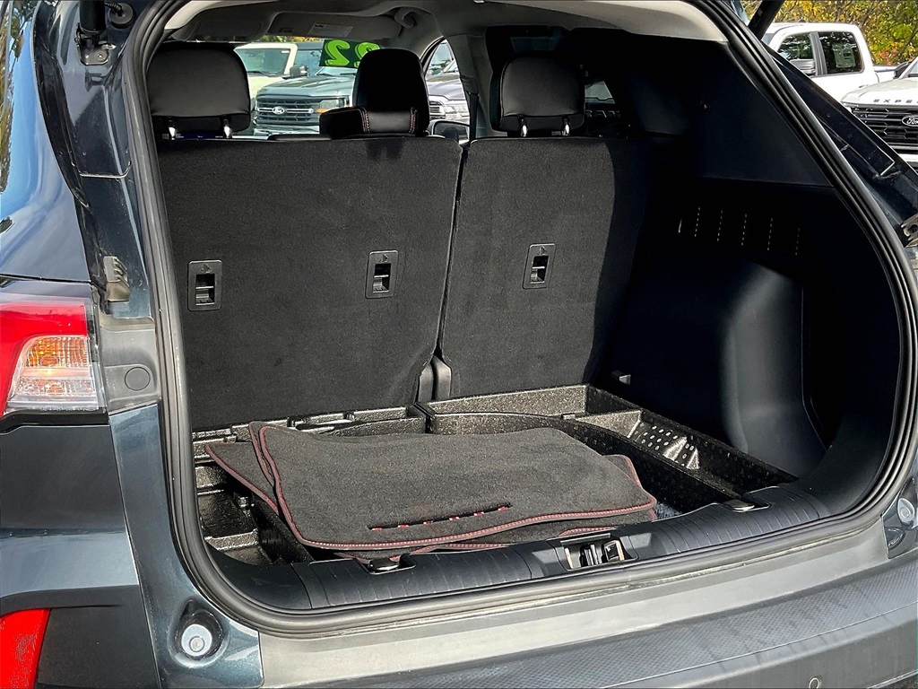 2022 Ford Escape SEL photo 31