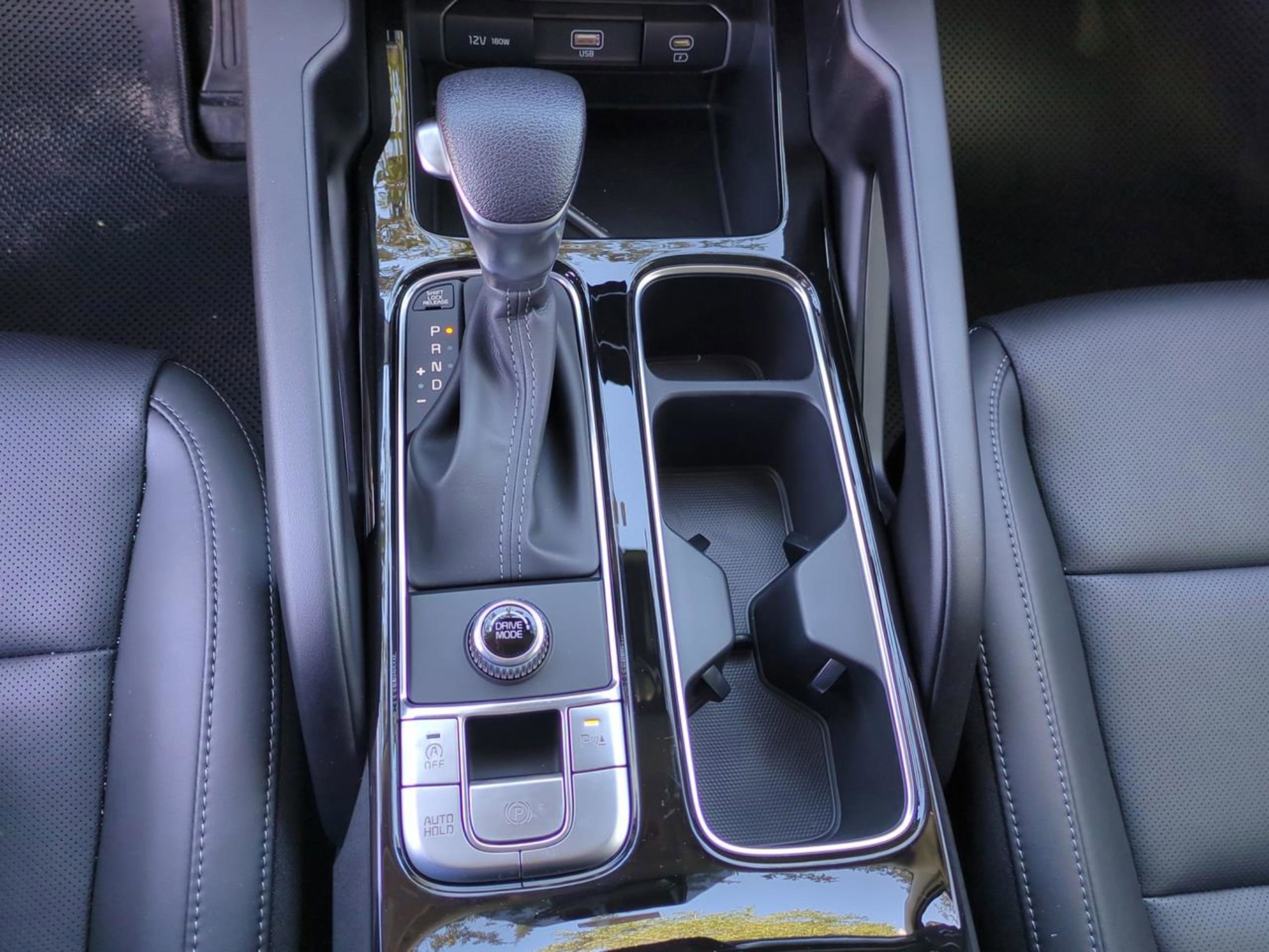 2025 Kia Telluride LX photo 20
