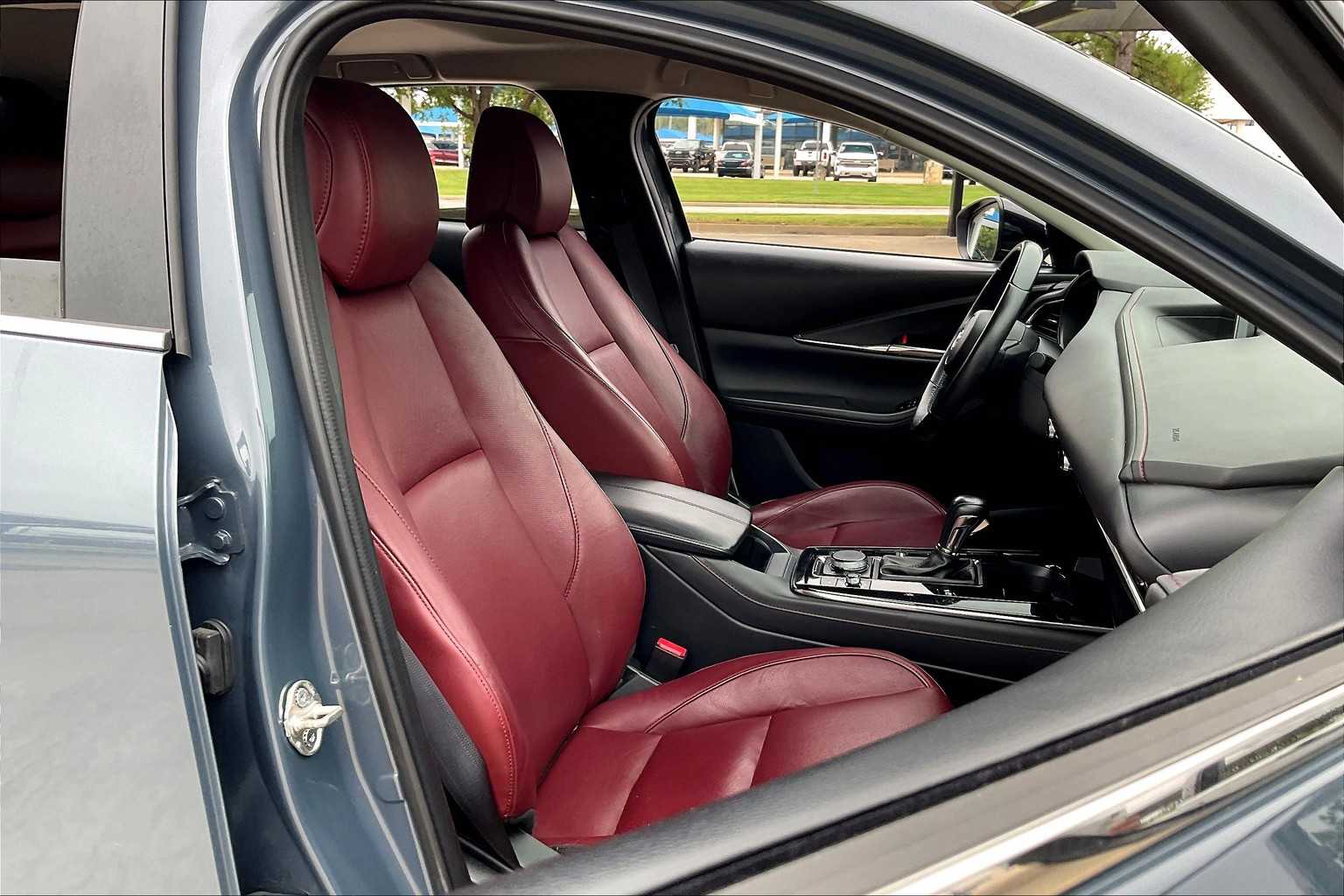 2024 Mazda CX-30 2.5 S Carbon photo 8