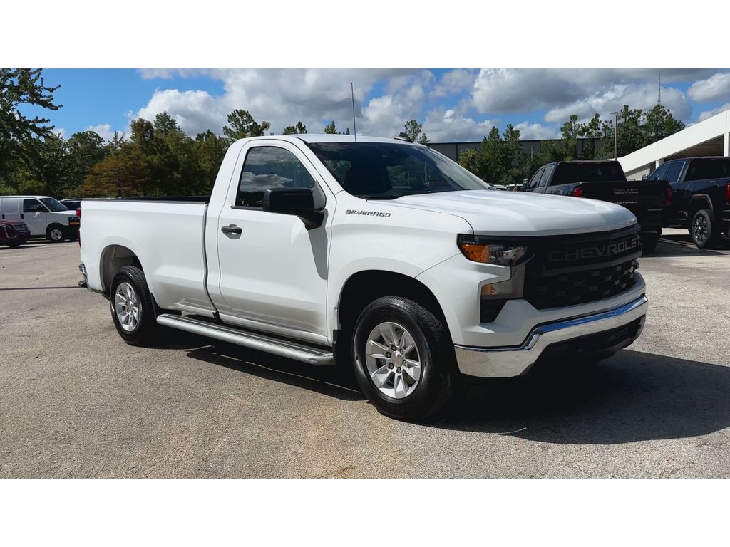2024 Chevrolet Silverado 1500 photo 2
