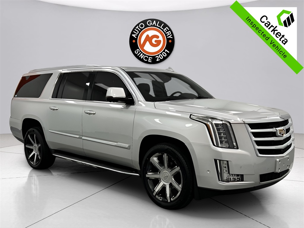 2017 Cadillac Escalade ESV Luxury's photo