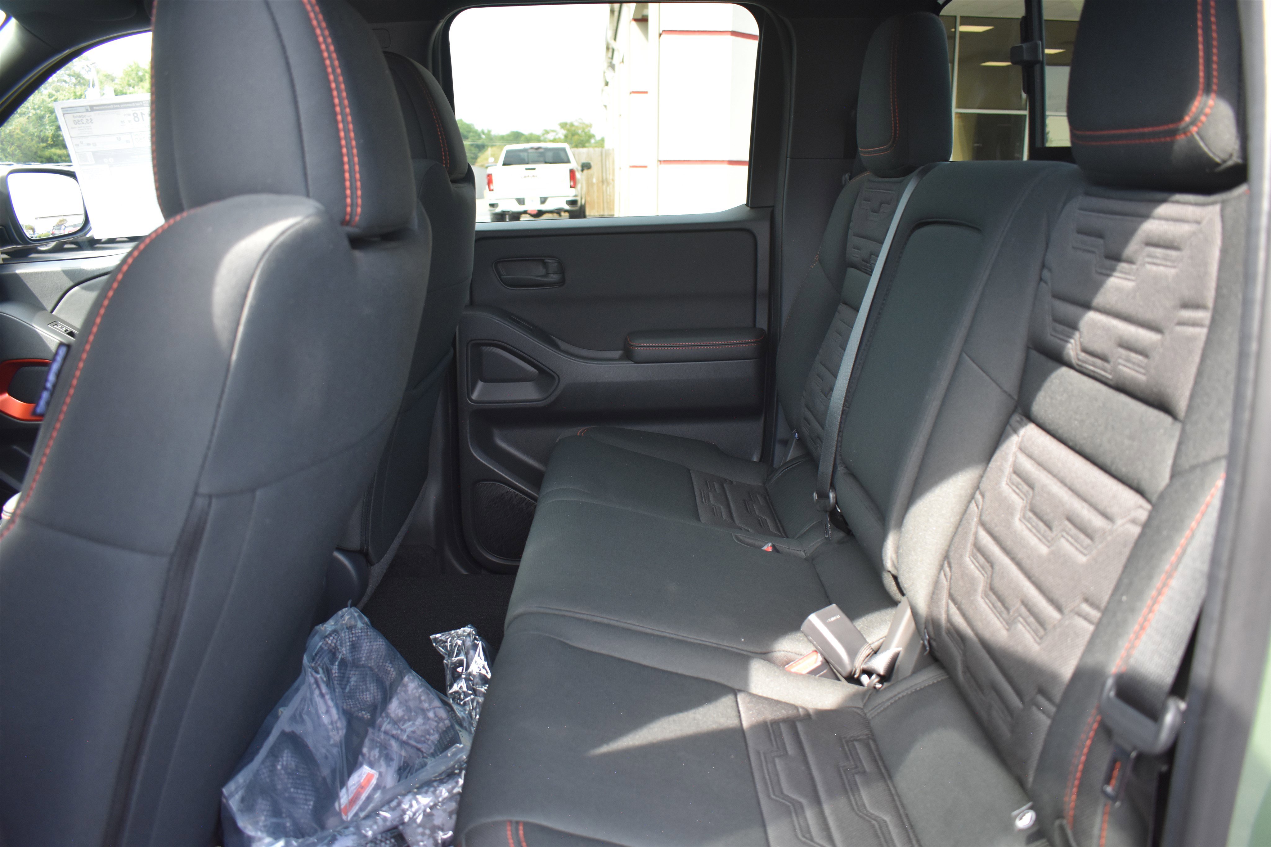 2026 Nissan Frontier PRO-4X photo 7