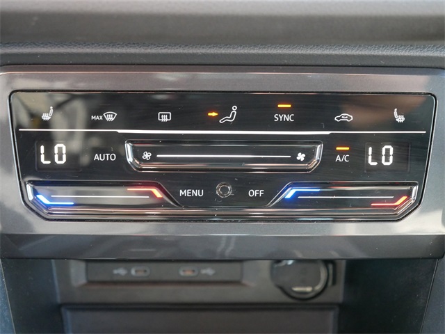 2022 Volkswagen Tiguan SE photo 28