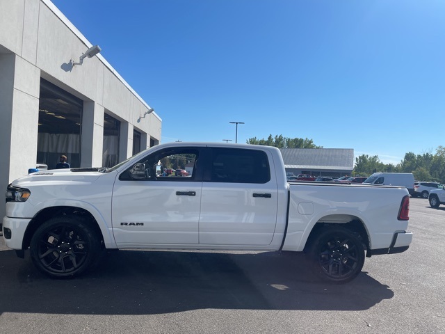 2026 Ram 1500 Laramie photo 4
