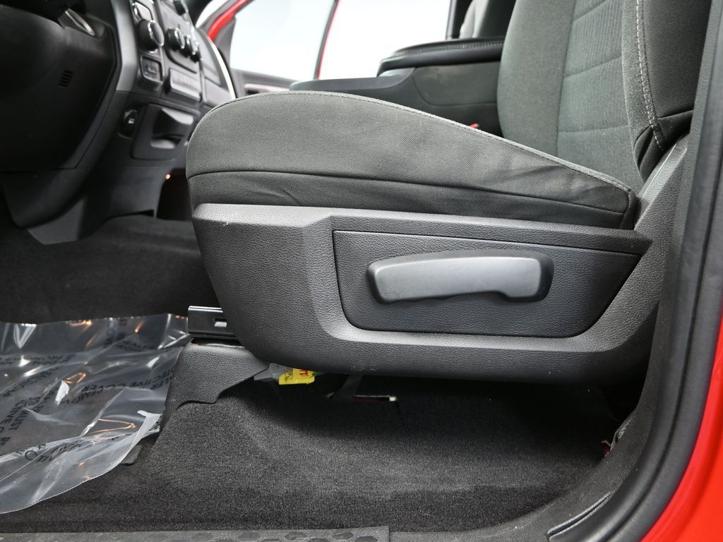 2024 Ram 1500 Classic Warlock photo 13