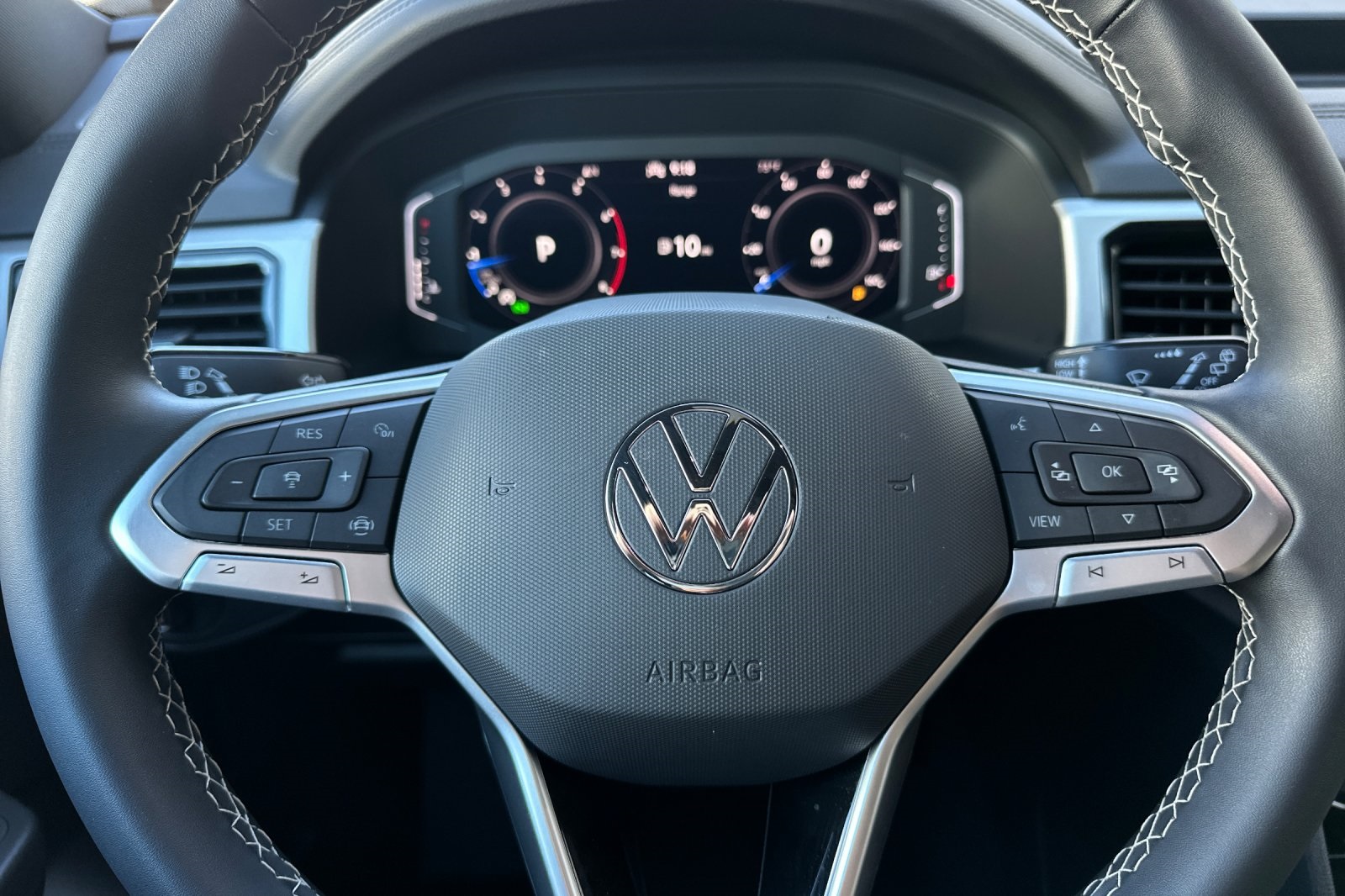 2023 Volkswagen Atlas Cross Sport SE Technology photo 21