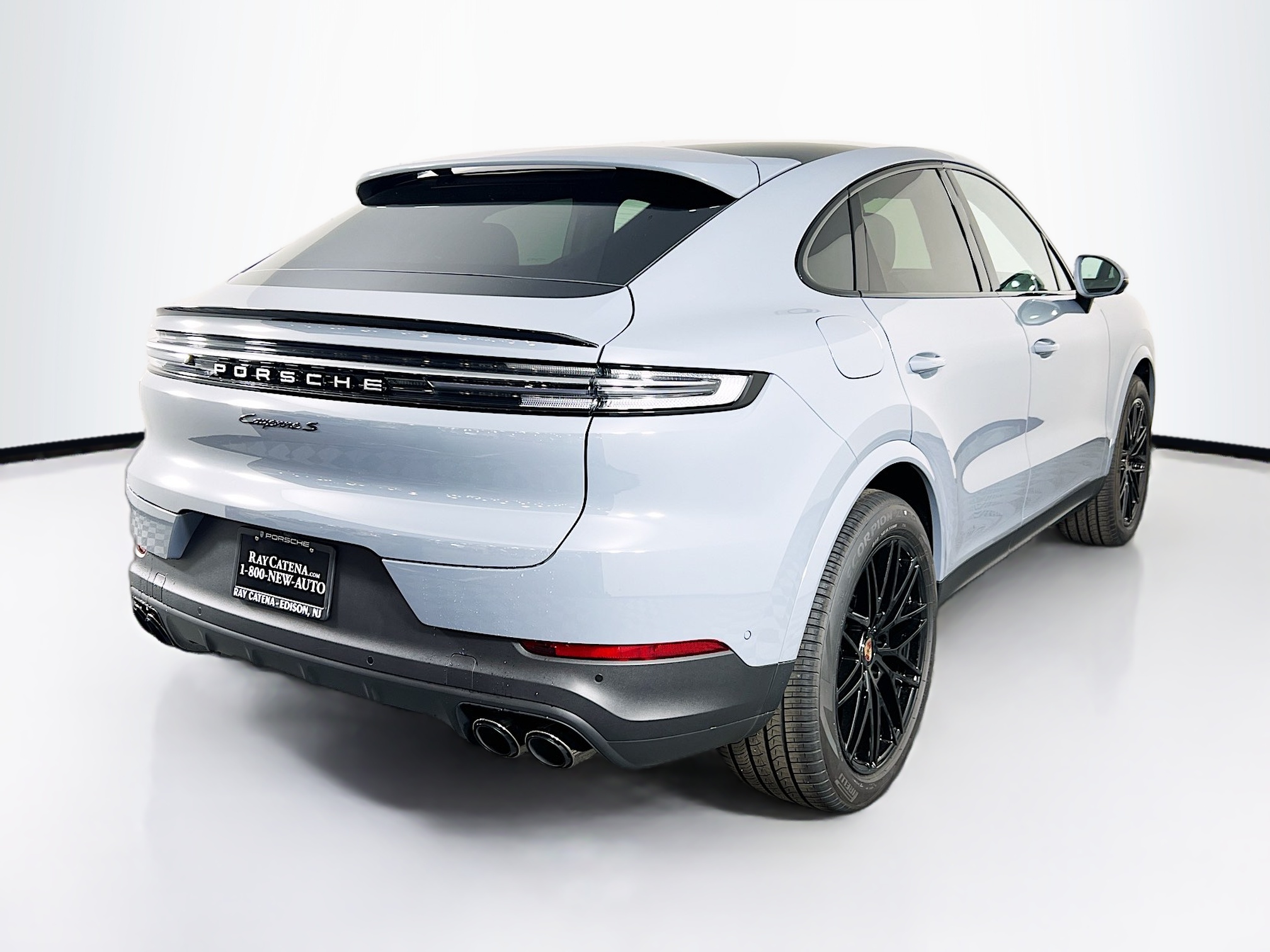 2026 Porsche Cayenne S Coupe photo 4