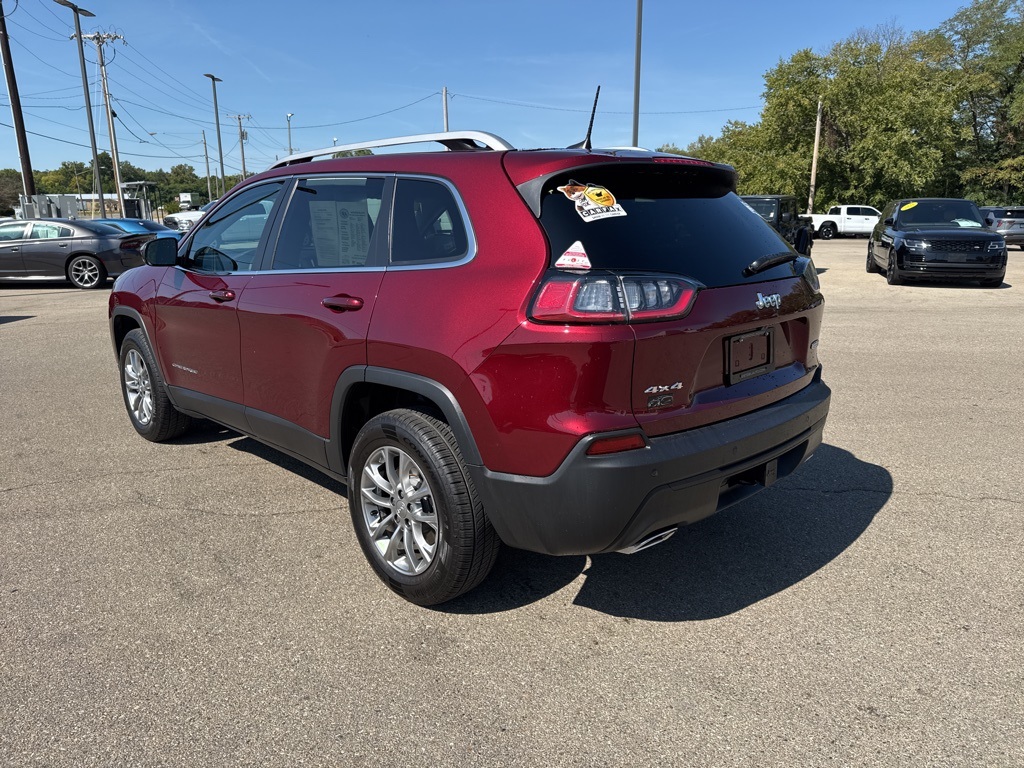 2021 Jeep Cherokee Latitude Lux photo 2