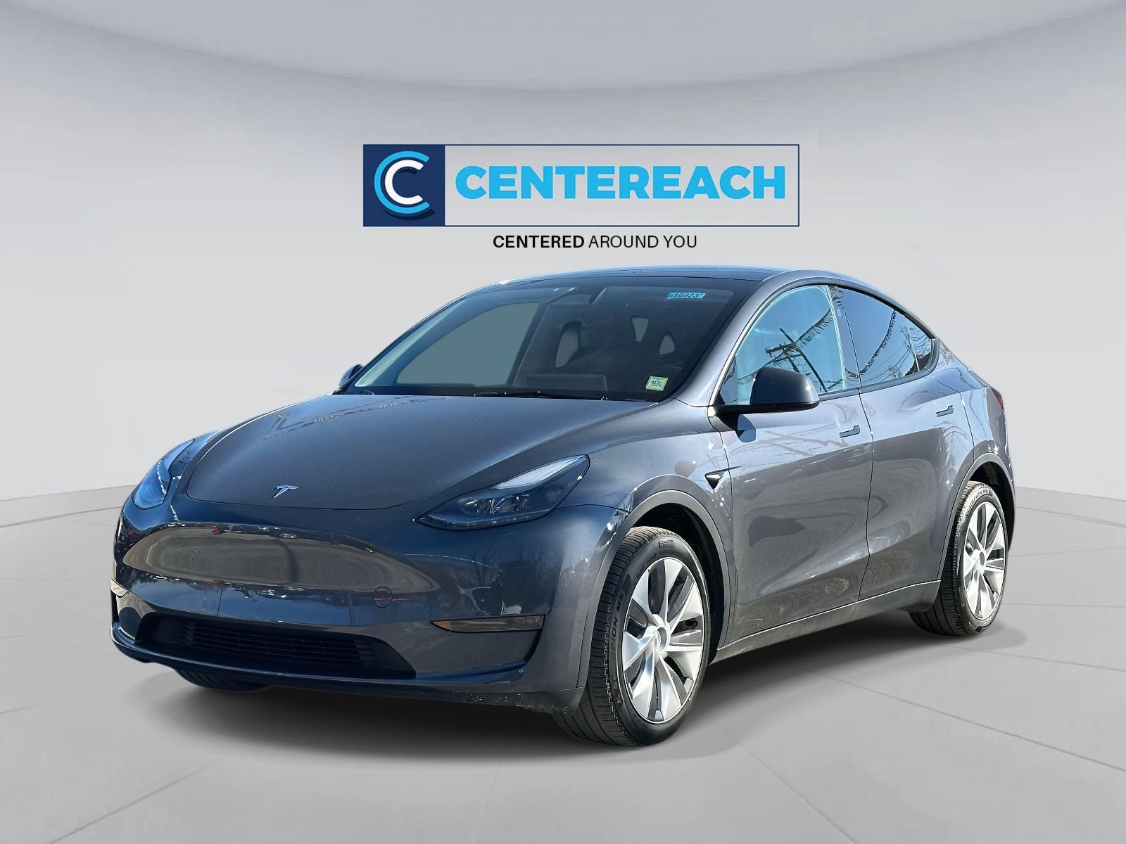 2023 Tesla Model Y Long Range's photo