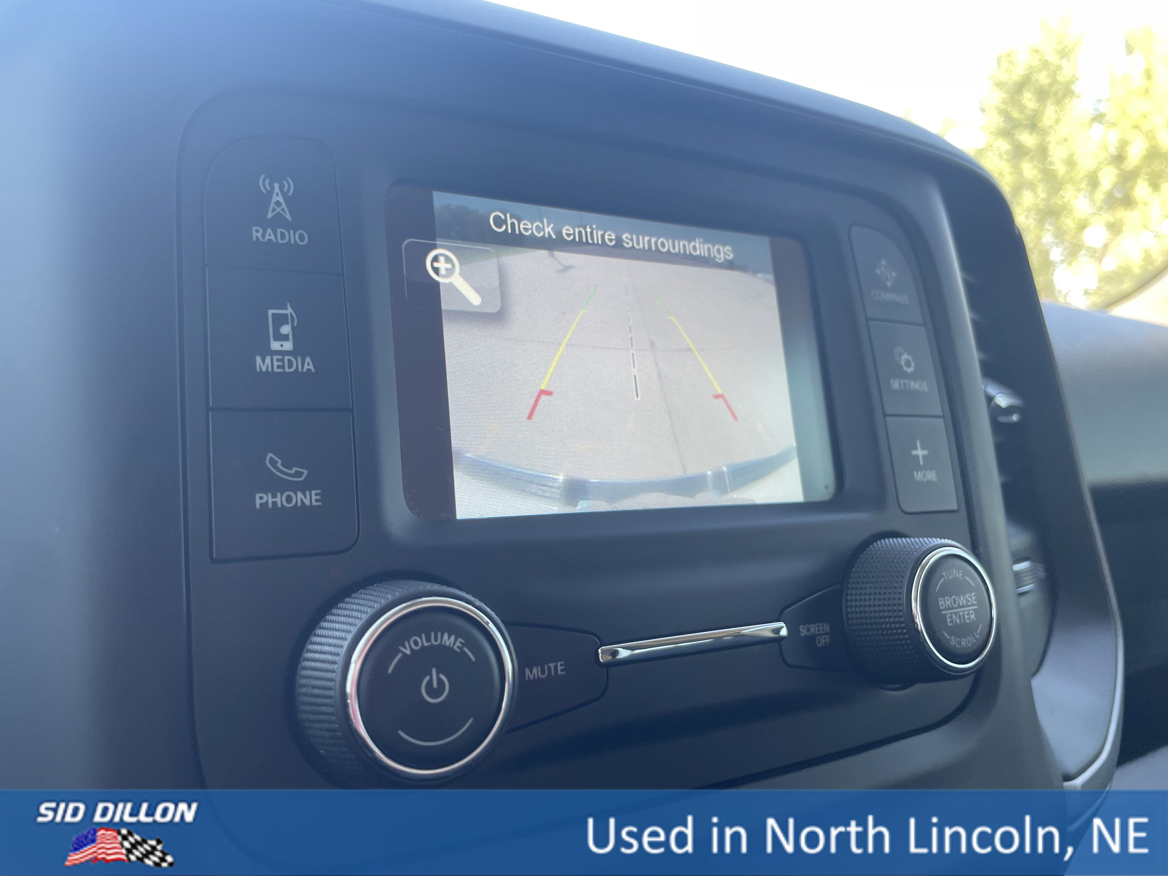 2019 Ram 1500 Tradesman photo 4