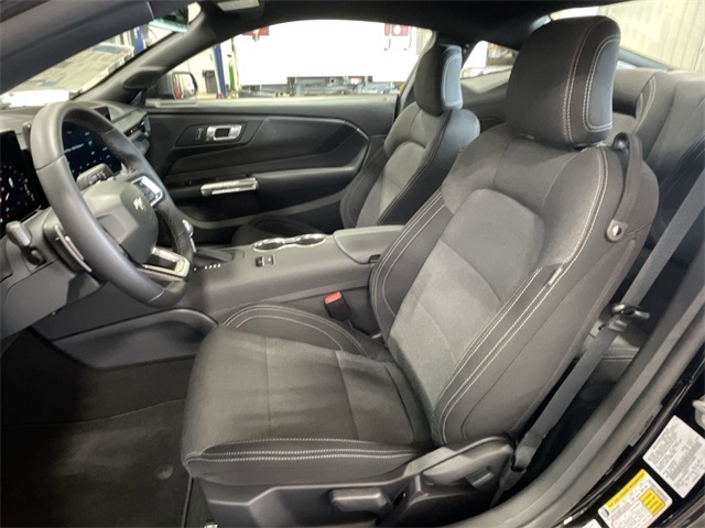 2025 Ford Mustang GT photo 17