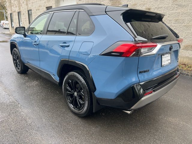 2024 Toyota RAV4 Hybrid XSE photo 6
