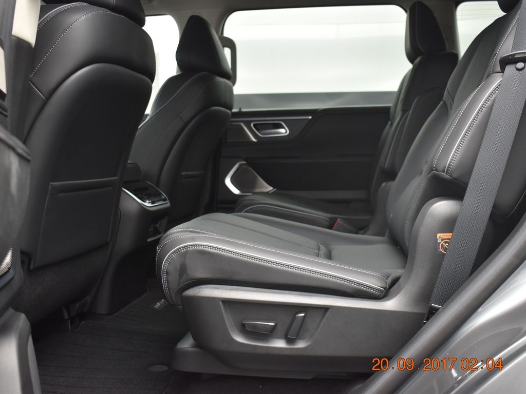 2025 Infiniti QX80 Sensory photo 14