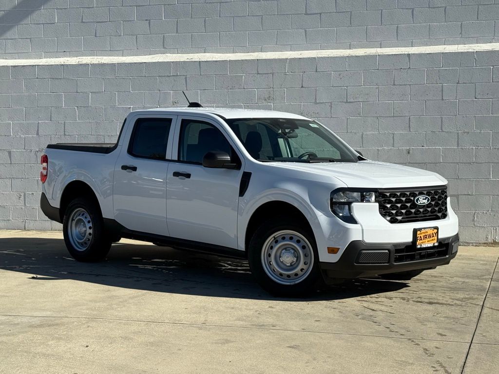 2026 Ford Maverick XL's photo