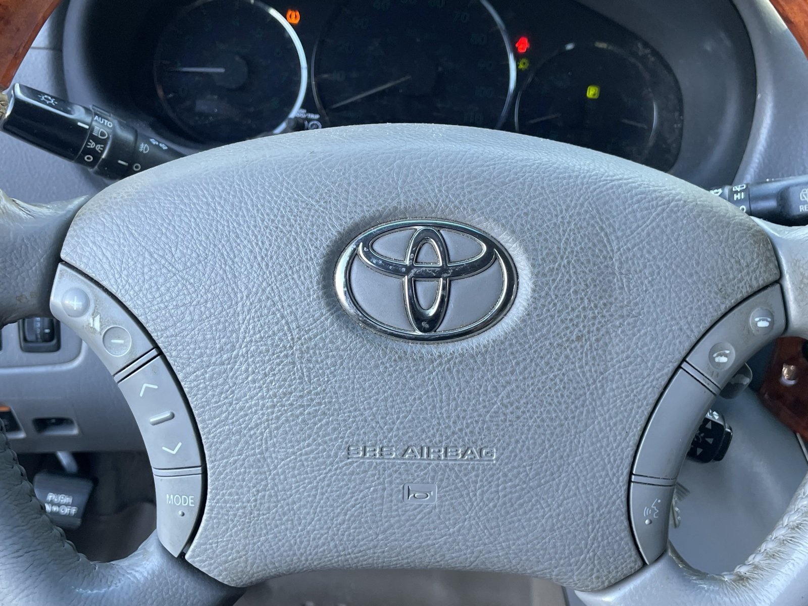 2008 Toyota Sienna XLE photo 17