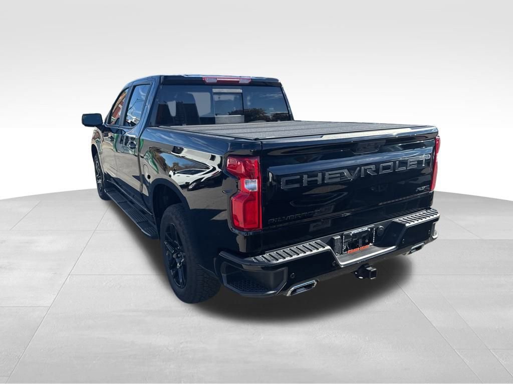 2024 Chevrolet Silverado 1500 RST photo 2