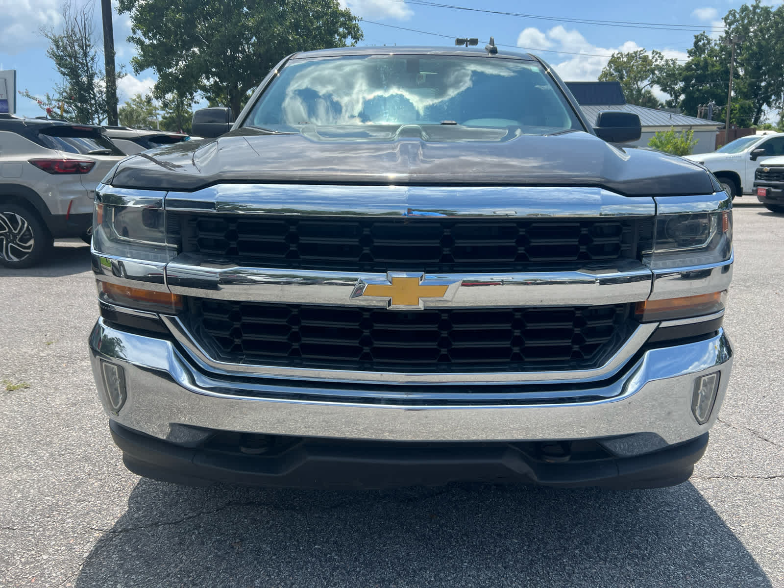 2018 Chevrolet Silverado LT photo 8