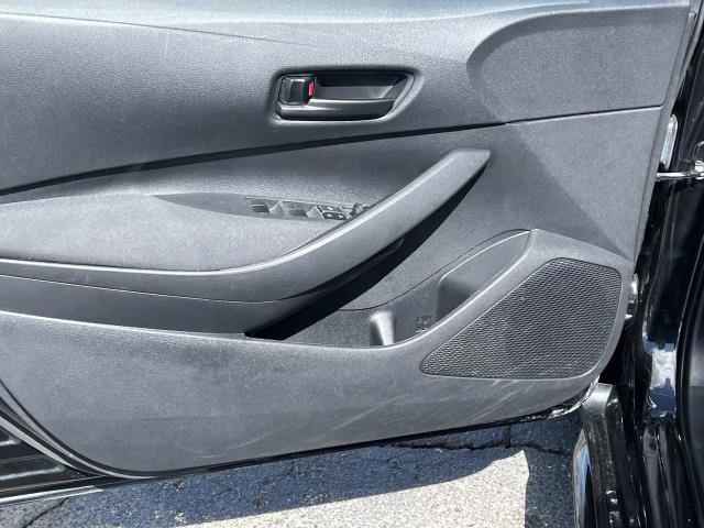 2022 Toyota Corolla LE photo 9