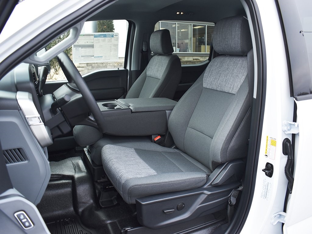 2025 Ford F-250 XLT photo 5