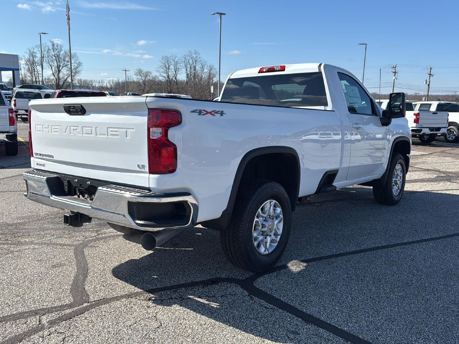 2025 Chevrolet Silverado 3500HD LT photo 14