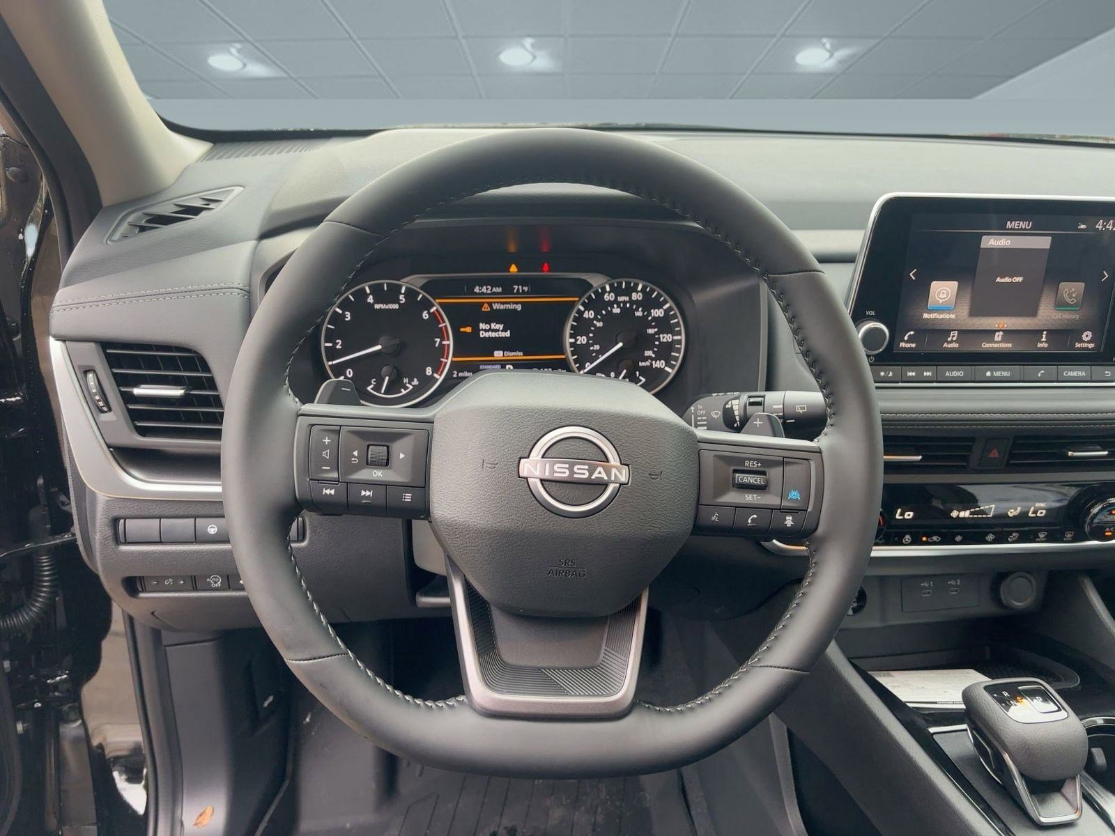2026 Nissan Rogue SV photo 4