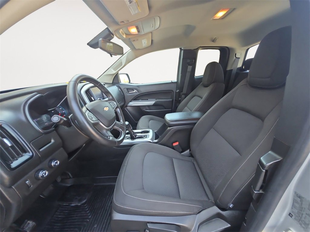 2018 Chevrolet Colorado LT photo 9