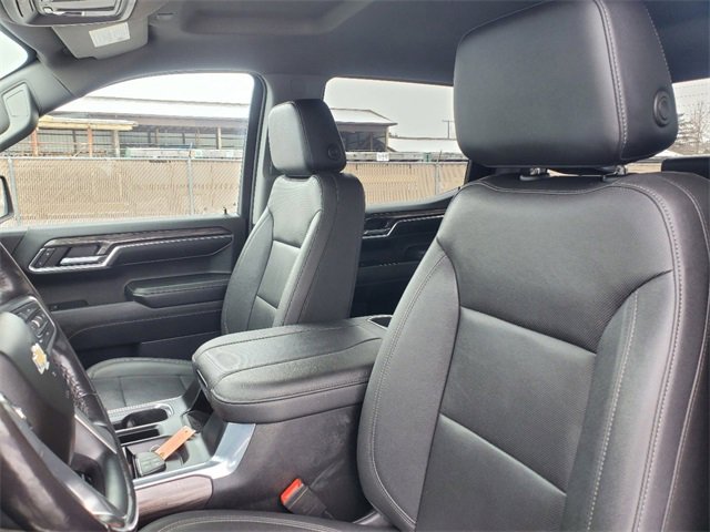 2023 Chevrolet Silverado 1500 High Country Sport photo 6