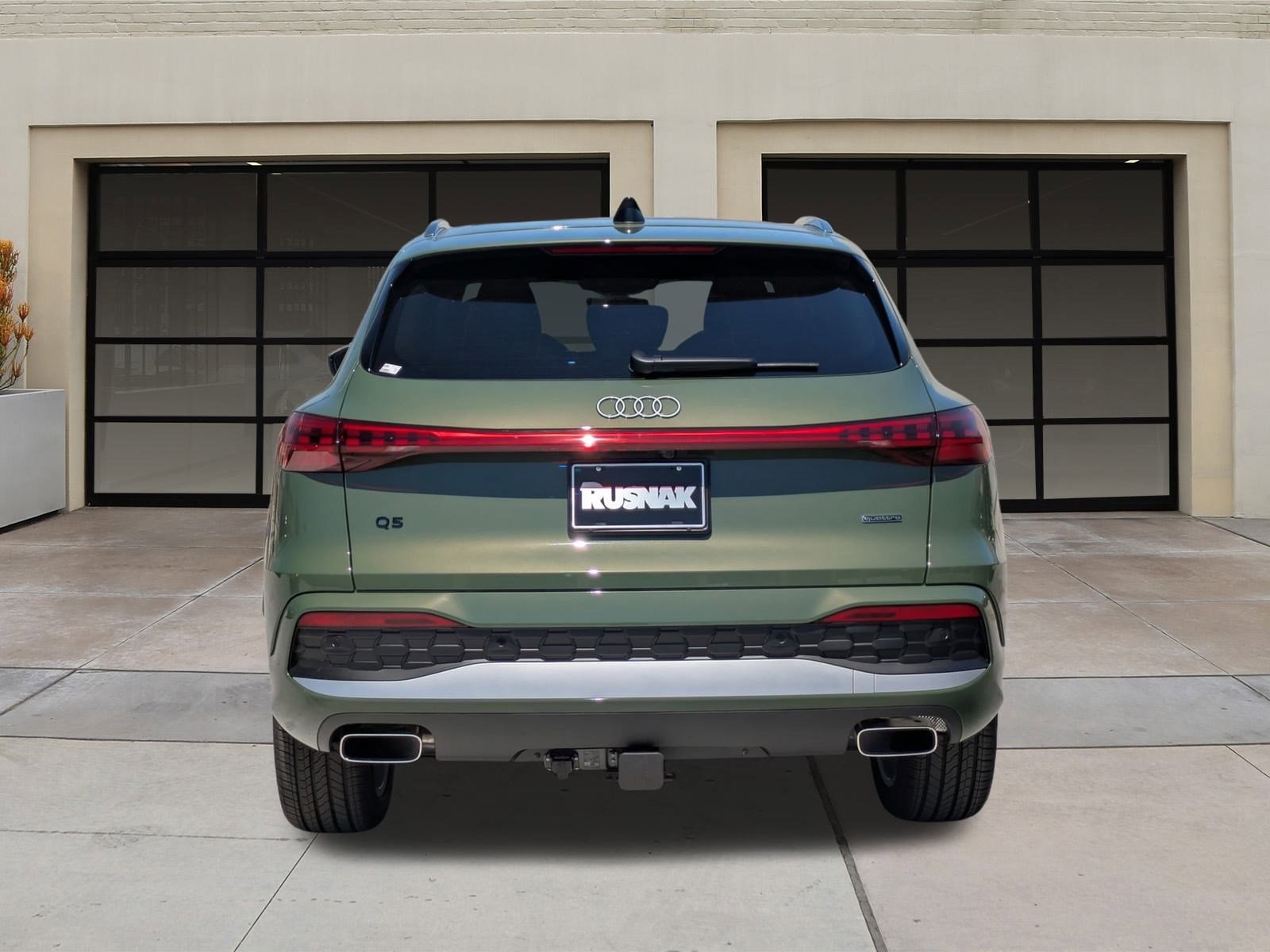 2025 Audi Q5 2.0T Premium Plus photo 3