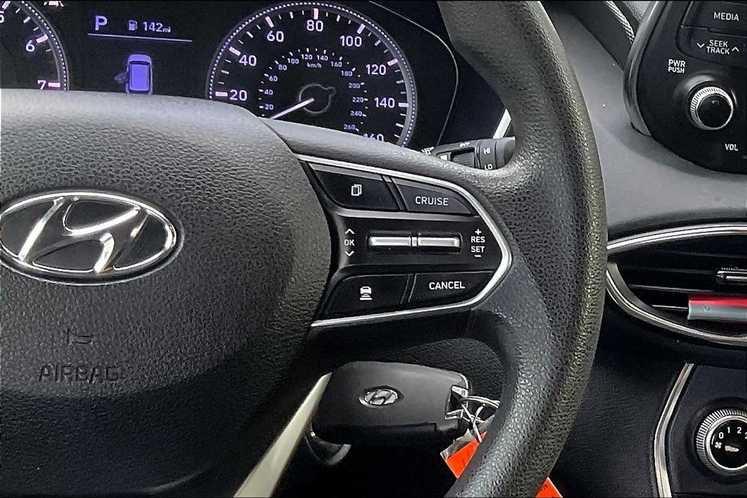 2019 Hyundai Santa Fe SE photo 18